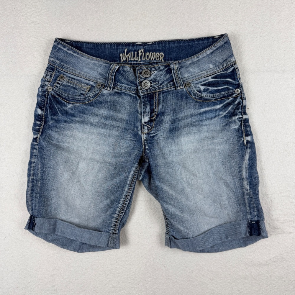 WallFlower Womens Denim Bermuda Shorts Medium Wash Cuffed Size 7 Blue‎
